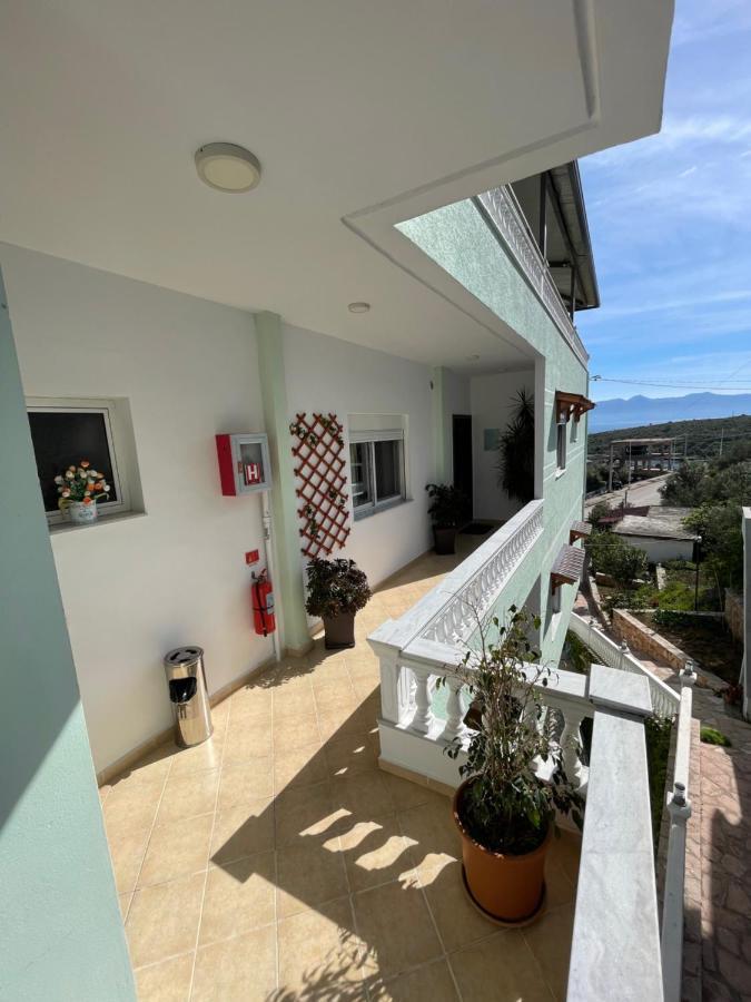 Relax Apts Saranda Apartamento Exterior foto