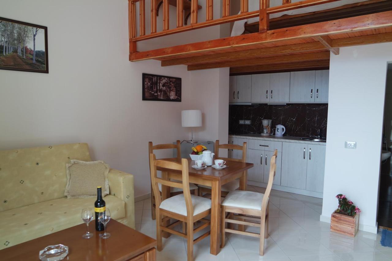 Relax Apts Saranda Apartamento Exterior foto