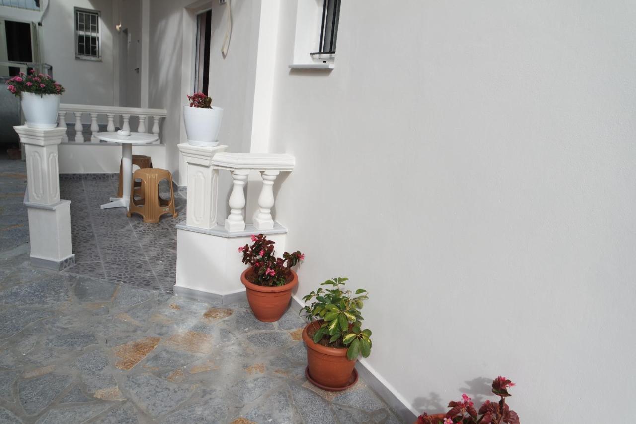 Relax Apts Saranda Apartamento Exterior foto